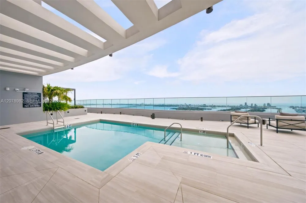 1400 Biscayne Blvd #505 Miami, FL 33132