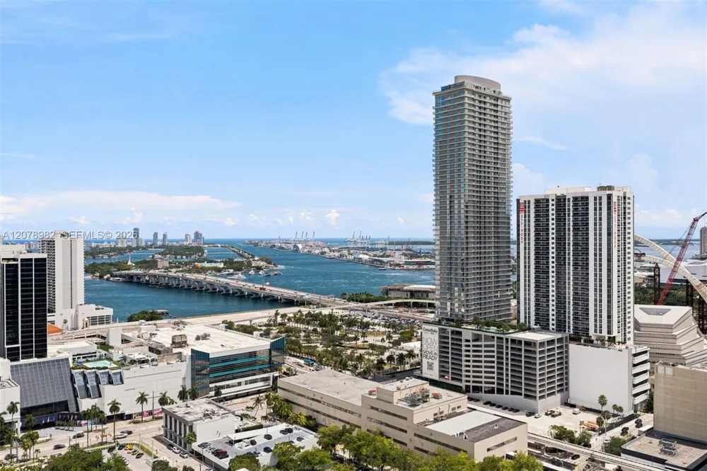 1400 Biscayne Blvd #505 Miami, FL 33132