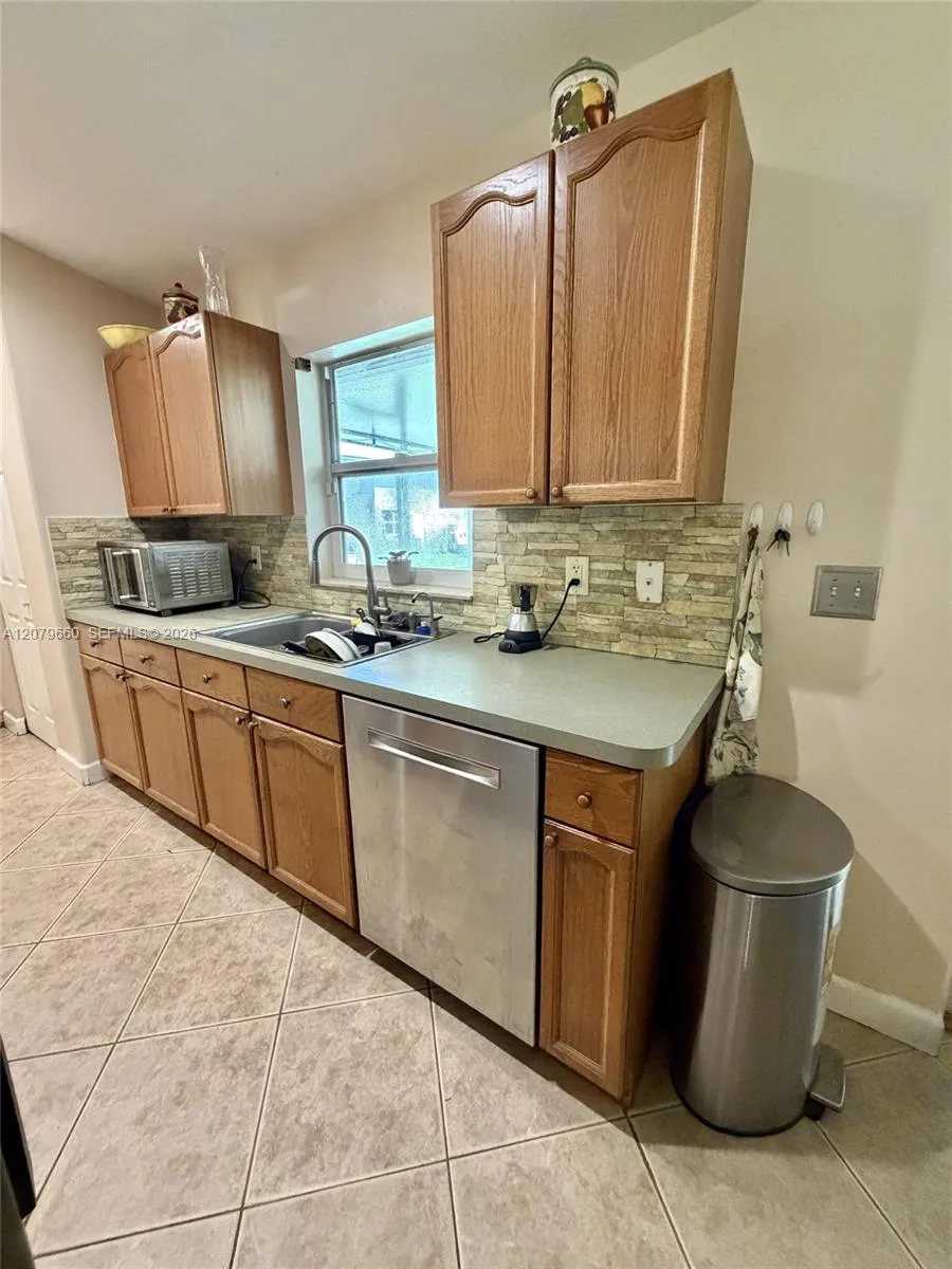 16298 90th St N Loxahatchee, FL 33470