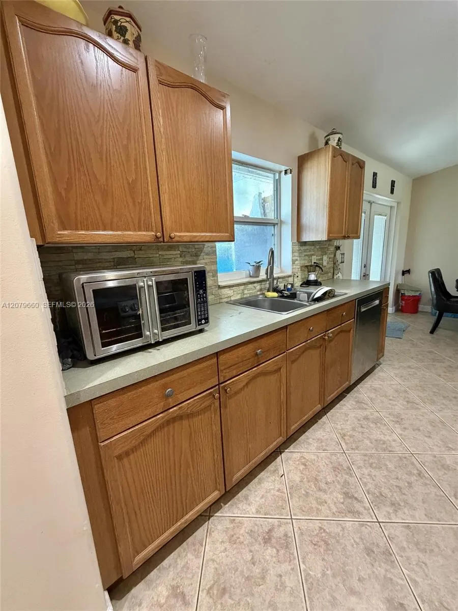 16298 90th St N Loxahatchee, FL 33470