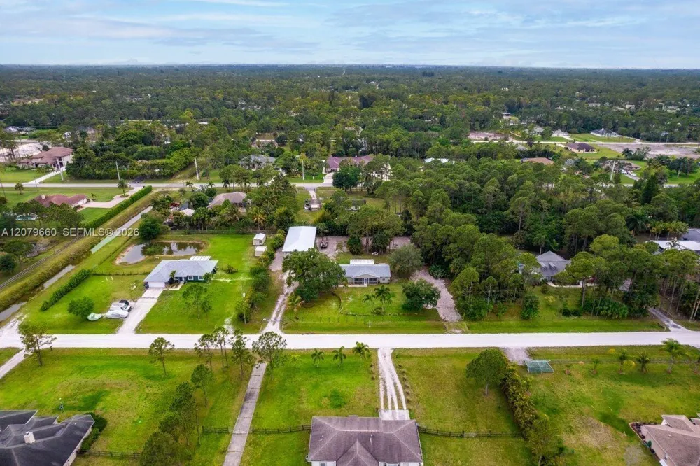 16298 90th St N Loxahatchee, FL 33470