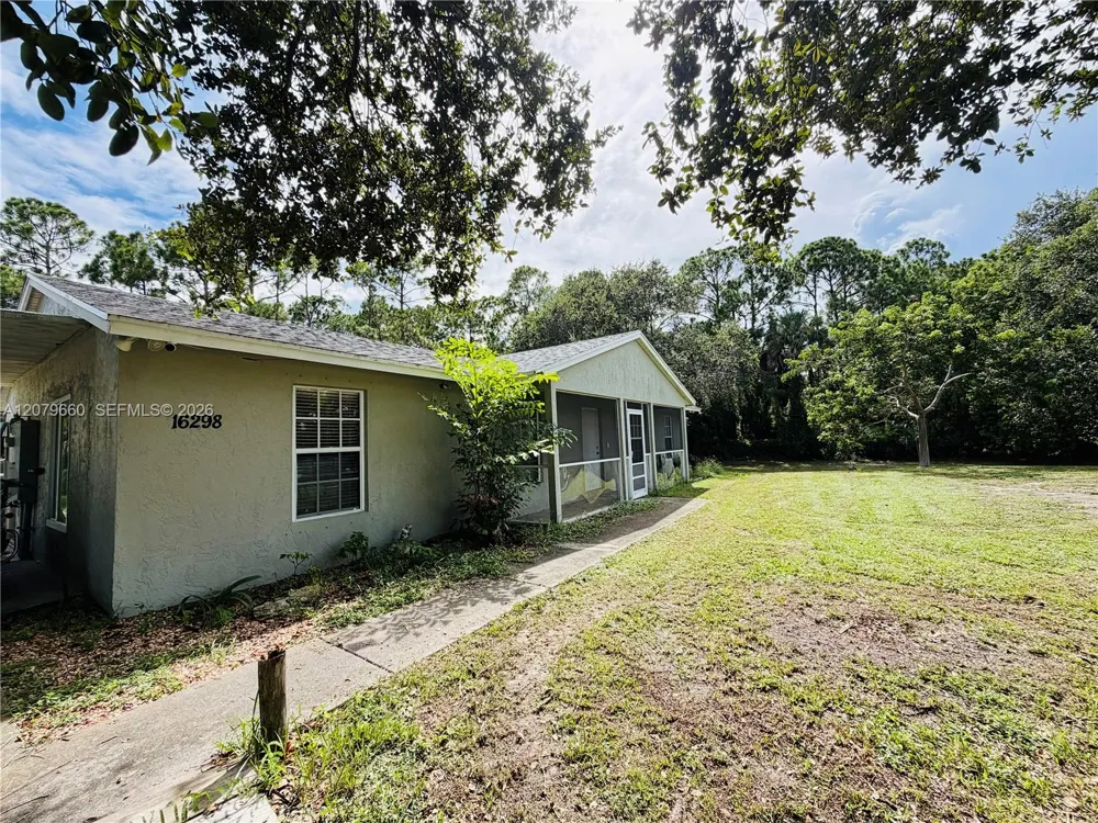 16298 90th St N Loxahatchee, FL 33470