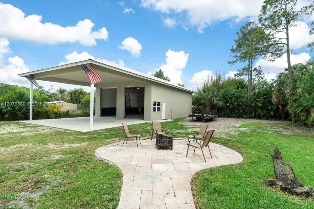 16298 90th St N Loxahatchee, FL 33470