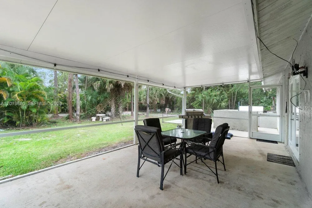 16298 90th St N Loxahatchee, FL 33470