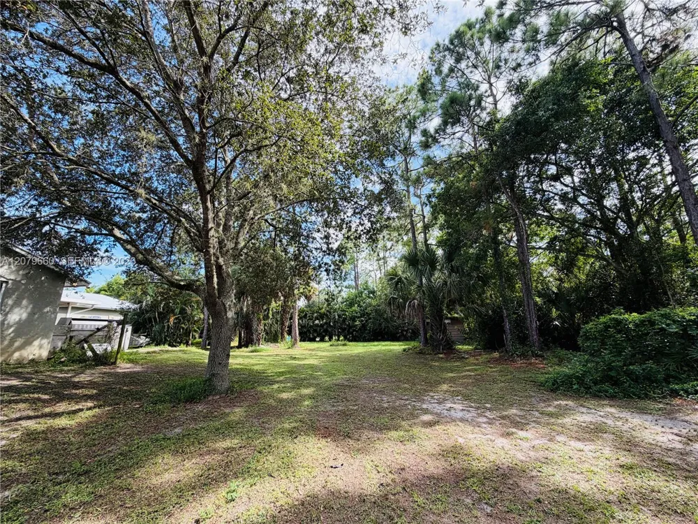 16298 90th St N Loxahatchee, FL 33470