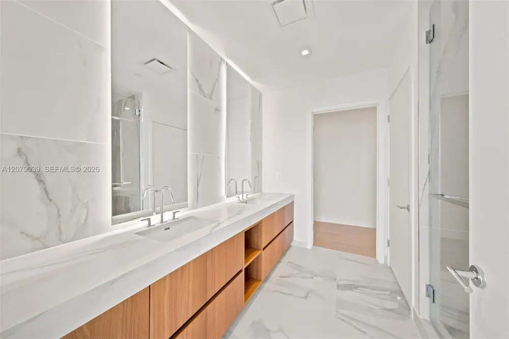 1400 Biscayne Blvd #1205 Miami, FL 33132