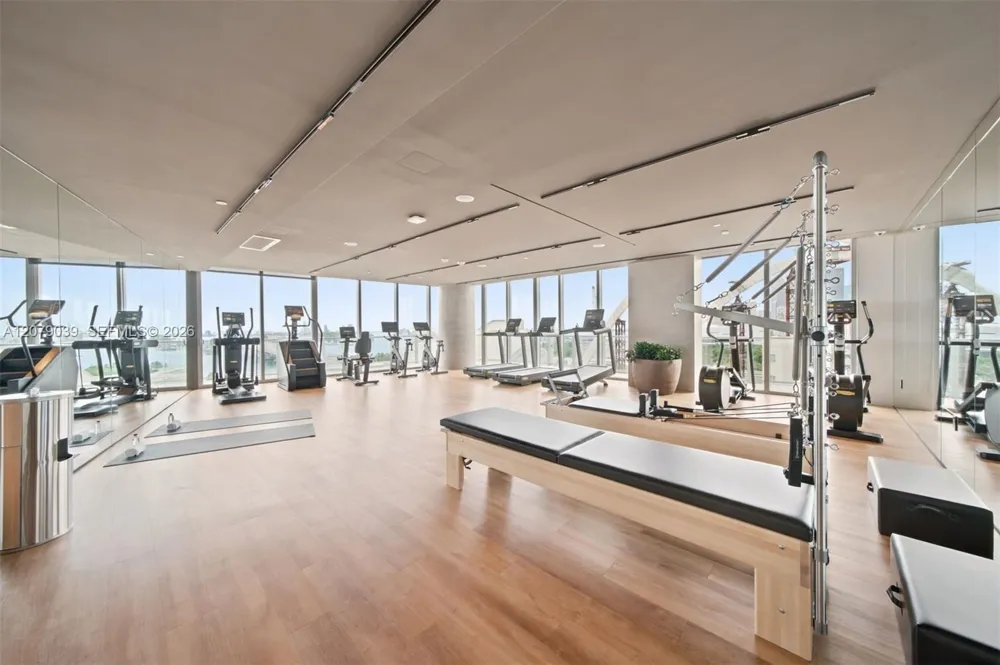 1400 Biscayne Blvd #1205 Miami, FL 33132