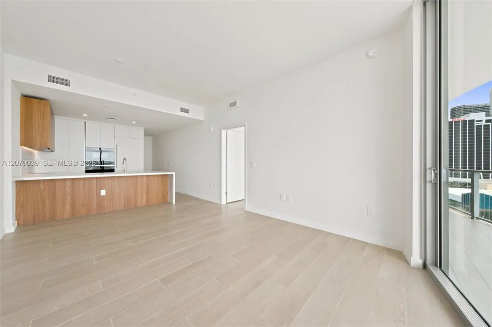 1400 Biscayne Blvd #1205 Miami, FL 33132