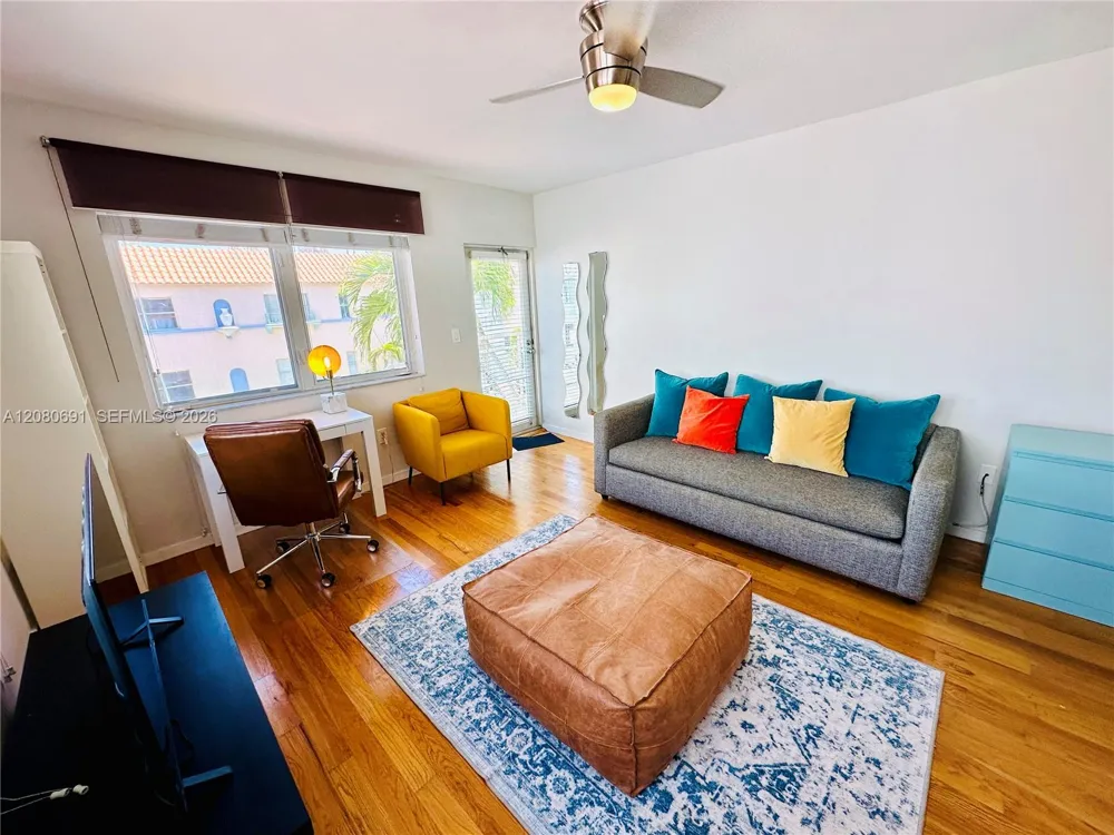 745 13th St #17 Miami Beach, FL 33139