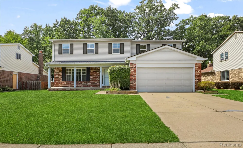 8167 Sandpiper Street Canton Charter Township, MI 48187