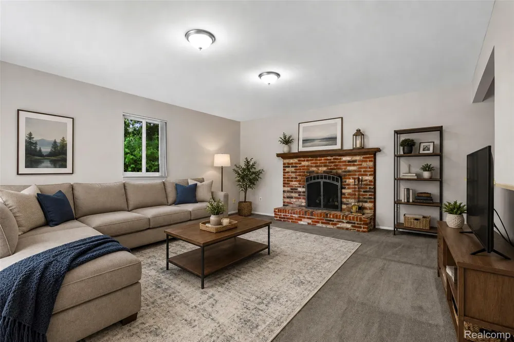 8167 Sandpiper Street Canton Charter Township, MI 48187
