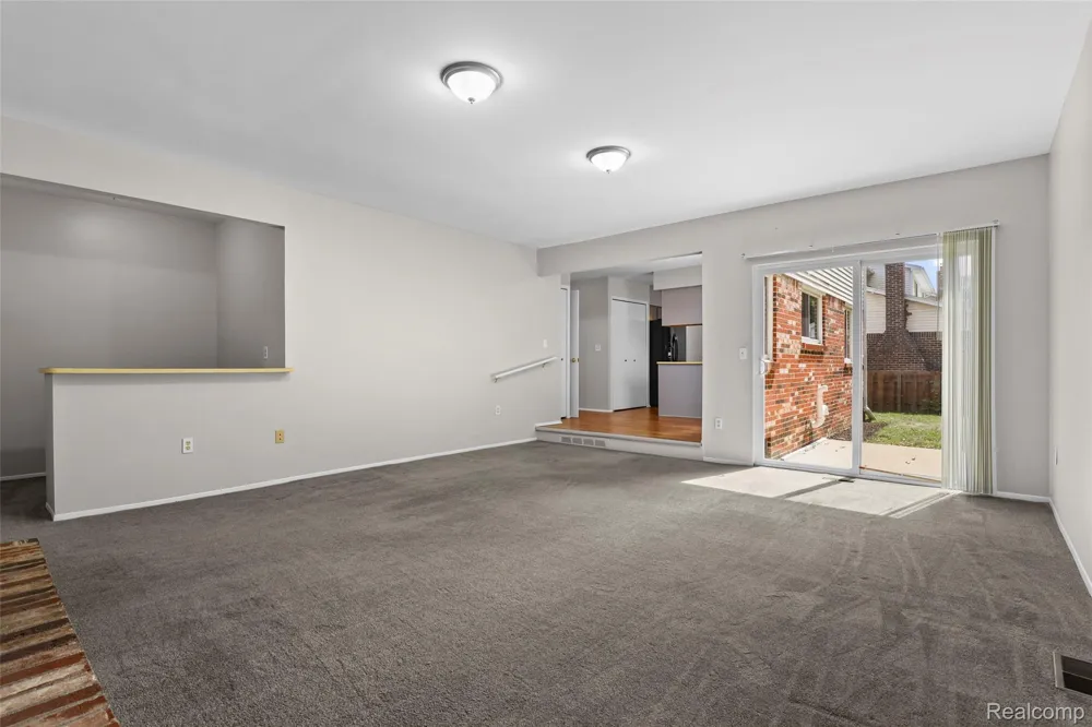 8167 Sandpiper Street Canton Charter Township, MI 48187