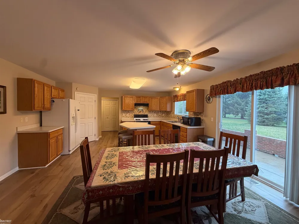 2295 Hidden Forest Drive Grand Blanc Charter Township, MI 48439