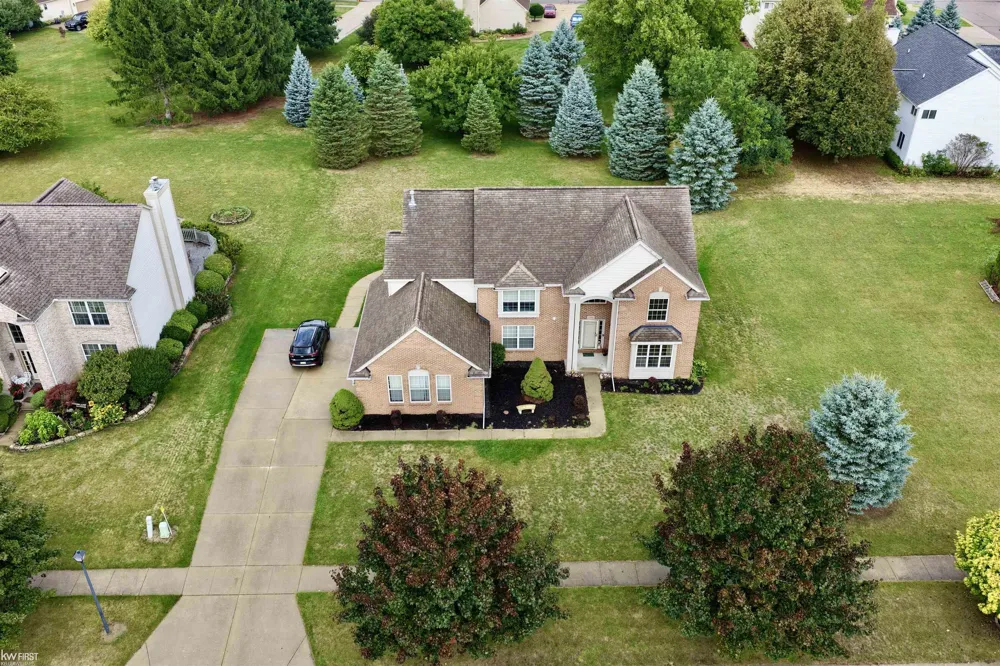 2295 Hidden Forest Drive Grand Blanc Charter Township, MI 48439