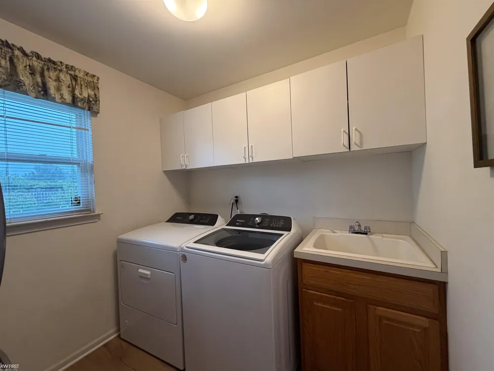 2295 Hidden Forest Drive Grand Blanc Charter Township, MI 48439