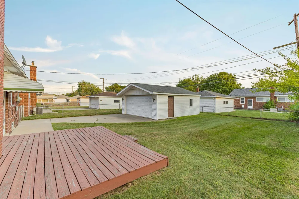 19708 California Street St Clair Shores City, MI 48080