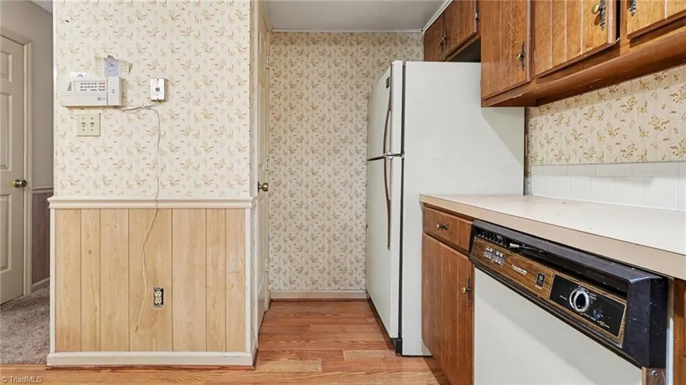 1001 Rock Knoll Court #228 Winston-Salem, NC 27107