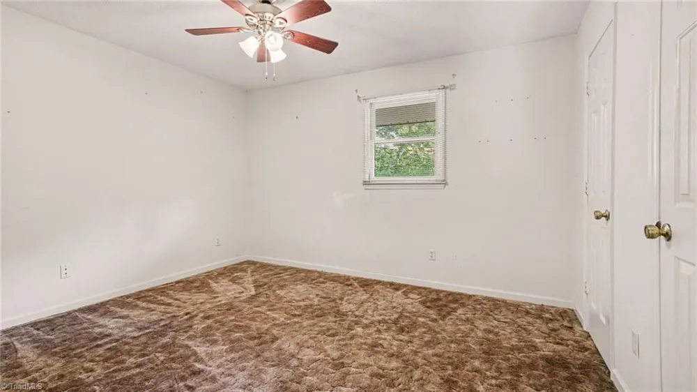 1001 Rock Knoll Court #228 Winston-Salem, NC 27107