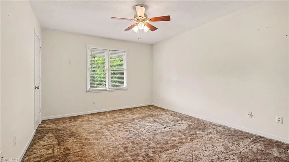 1001 Rock Knoll Court #228 Winston-Salem, NC 27107