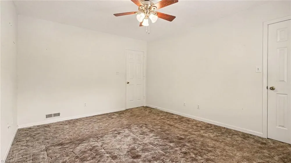 1001 Rock Knoll Court #228 Winston-Salem, NC 27107