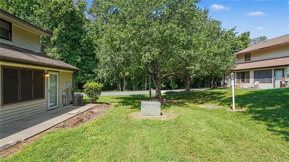 1001 Rock Knoll Court #228 Winston-Salem, NC 27107