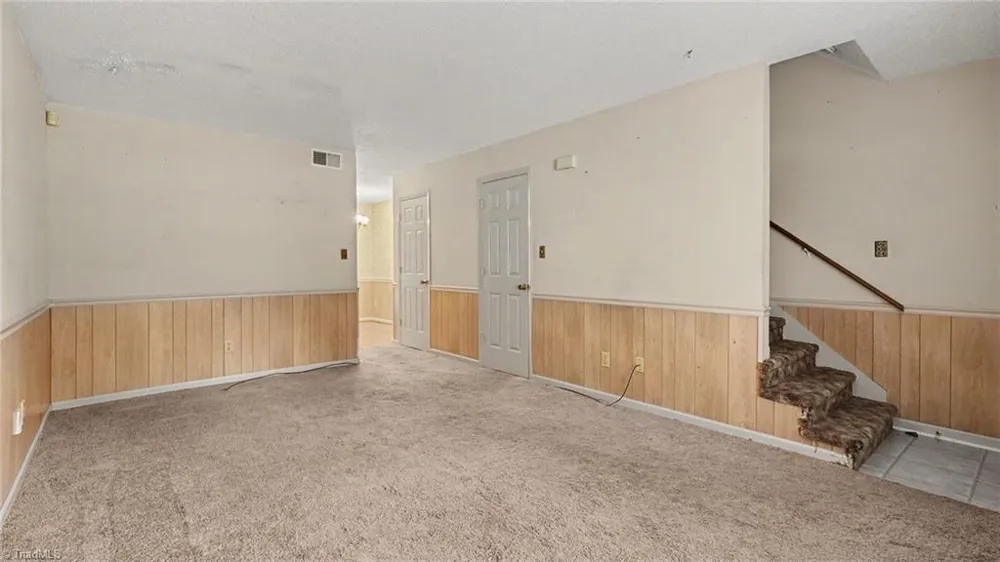 1001 Rock Knoll Court #228 Winston-Salem, NC 27107