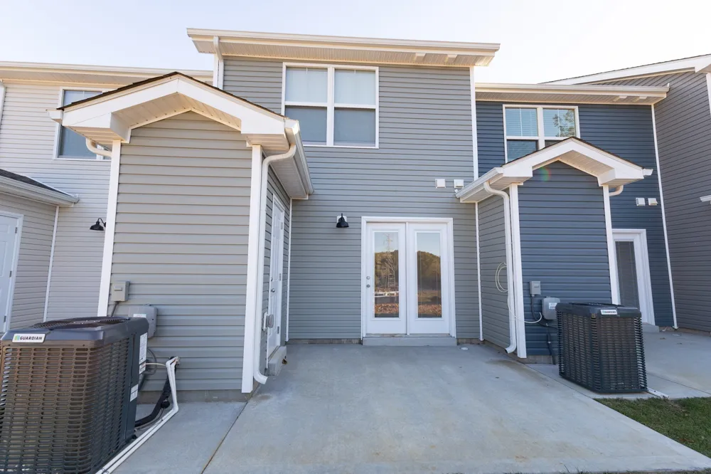 130 Quarry Point Dr Clarksville, TN 37043