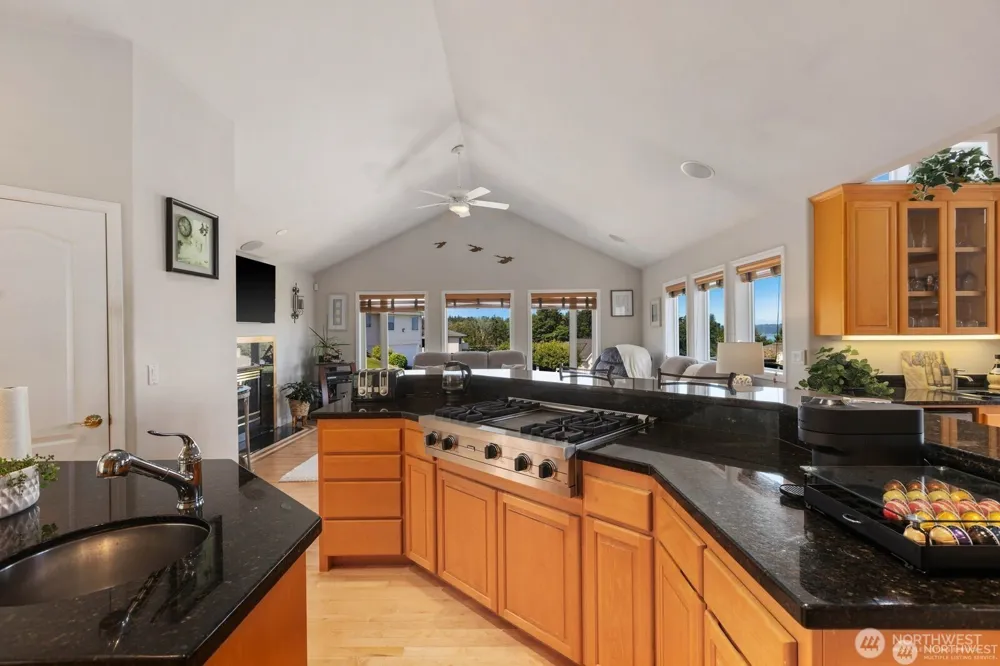 30822 36th Court SW Federal Way, WA 98003