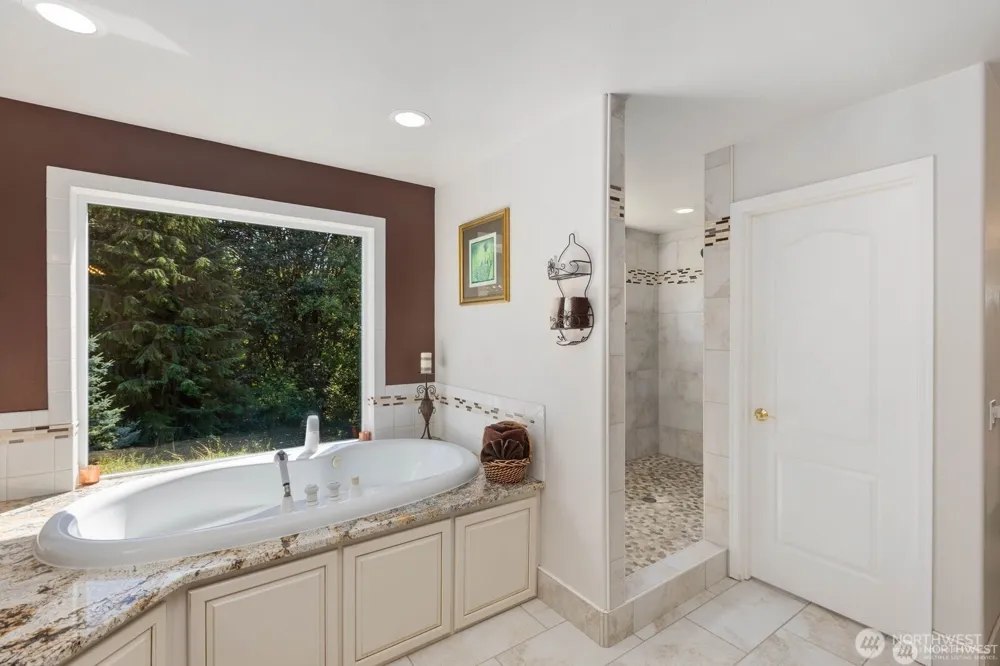 30822 36th Court SW Federal Way, WA 98003