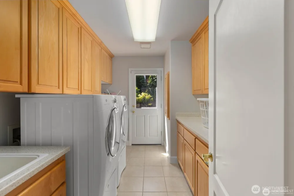 30822 36th Court SW Federal Way, WA 98003