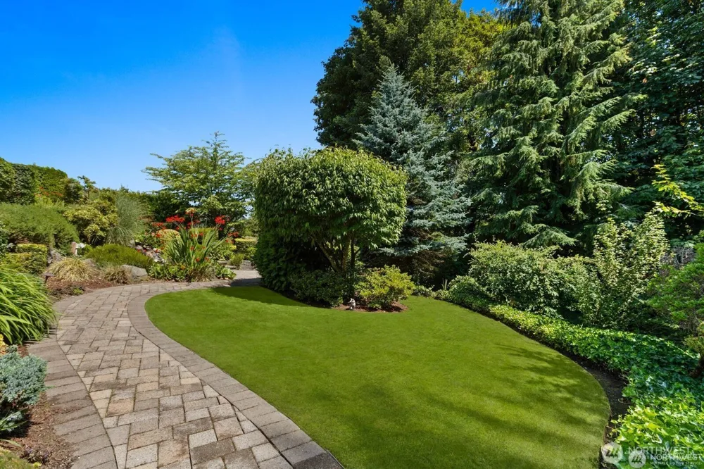 30822 36th Court SW Federal Way, WA 98003