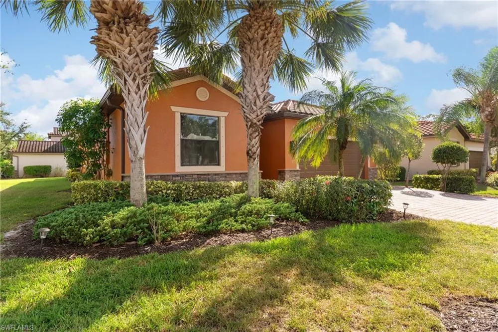 11068 Cherry Laurel Drive E Fort Myers, FL 33912