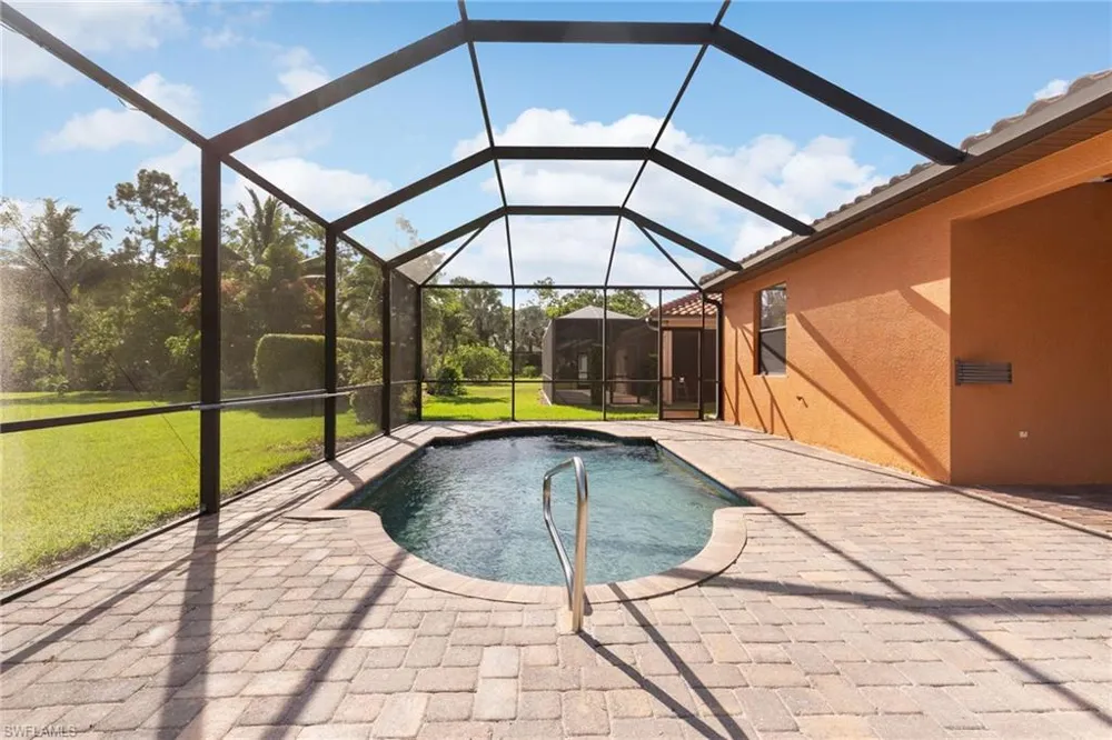 11068 Cherry Laurel Drive E Fort Myers, FL 33912