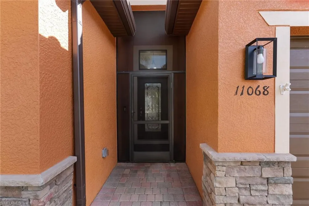 11068 Cherry Laurel Drive E Fort Myers, FL 33912