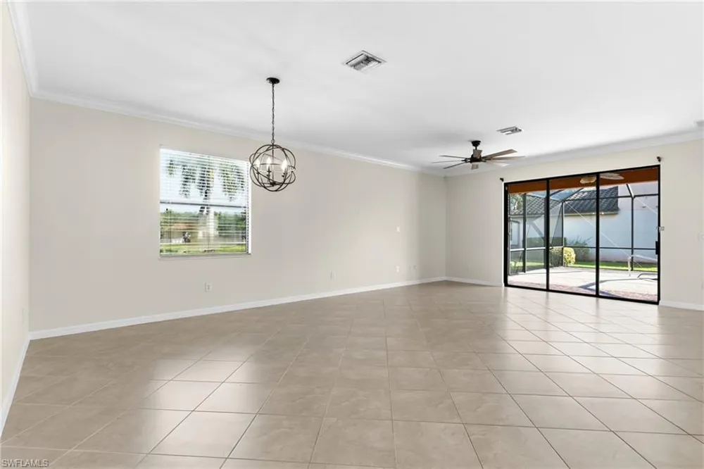 11068 Cherry Laurel Drive E Fort Myers, FL 33912