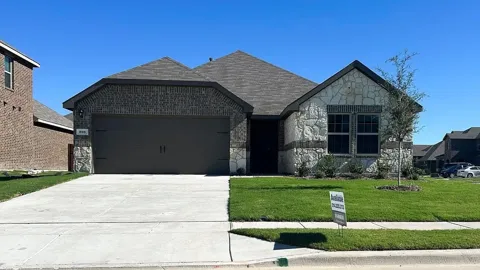 206 Greenshade Lane