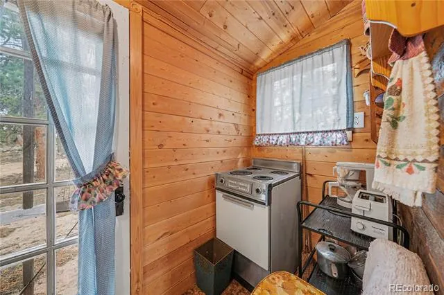 86 Blue Jay Lane Red Feather Lakes, CO 80545