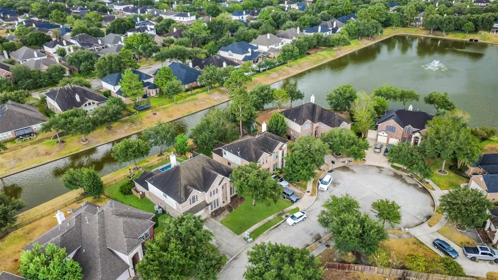 30214 Vinebriar Drive Spring, TX 77386