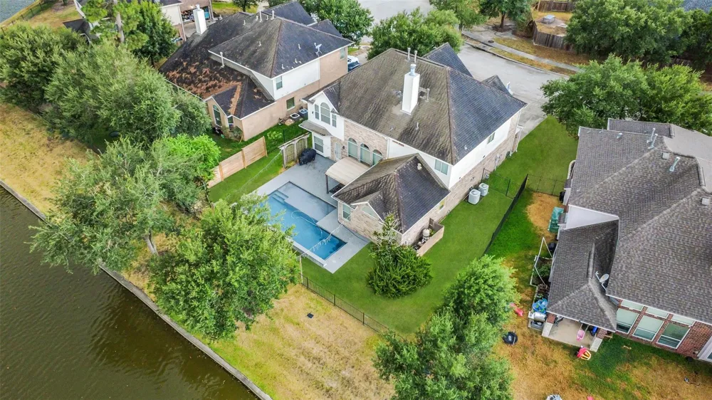 30214 Vinebriar Drive Spring, TX 77386