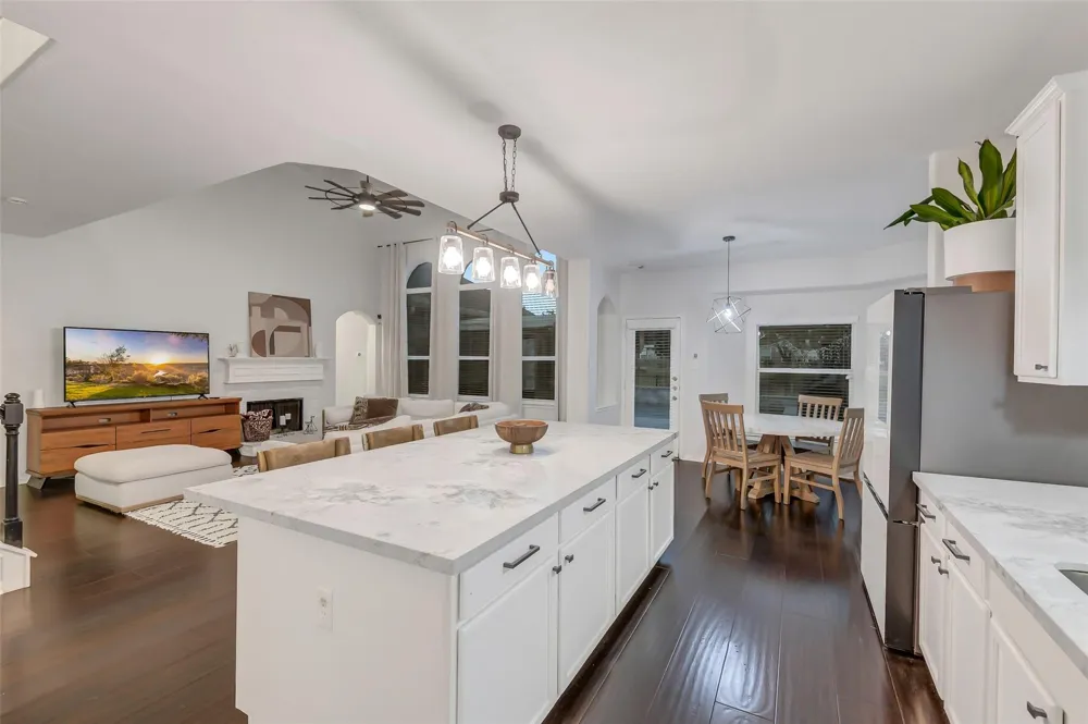30214 Vinebriar Drive Spring, TX 77386