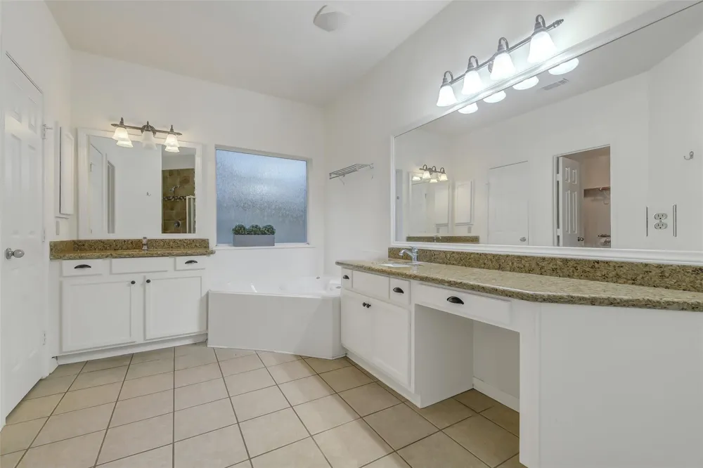 30214 Vinebriar Drive Spring, TX 77386