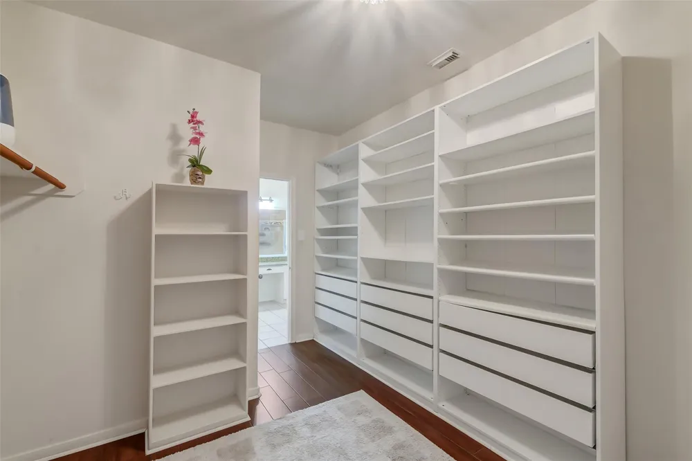 30214 Vinebriar Drive Spring, TX 77386