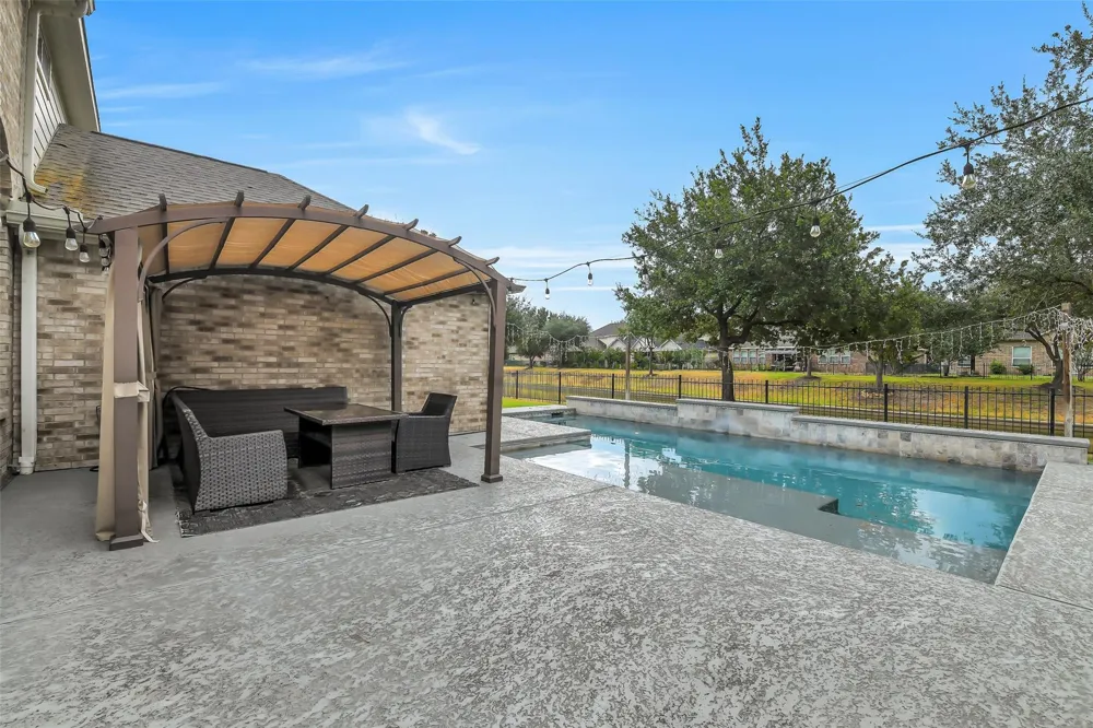 30214 Vinebriar Drive Spring, TX 77386