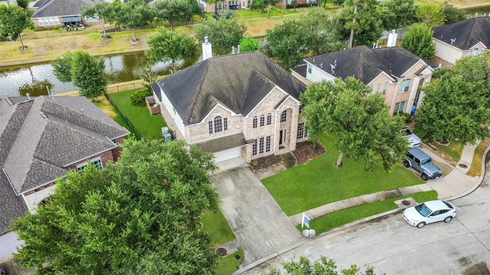 30214 Vinebriar Drive Spring, TX 77386