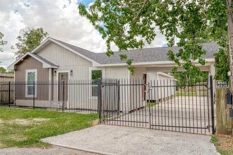 3014 Delia Street