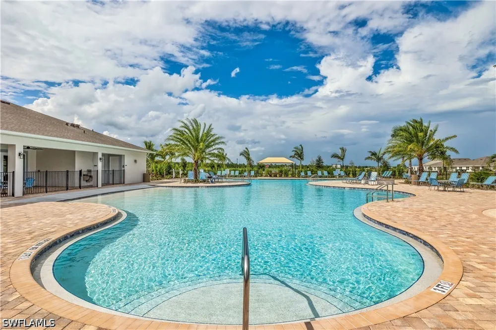 Shade Tree Loop Punta Gorda, FL 33982