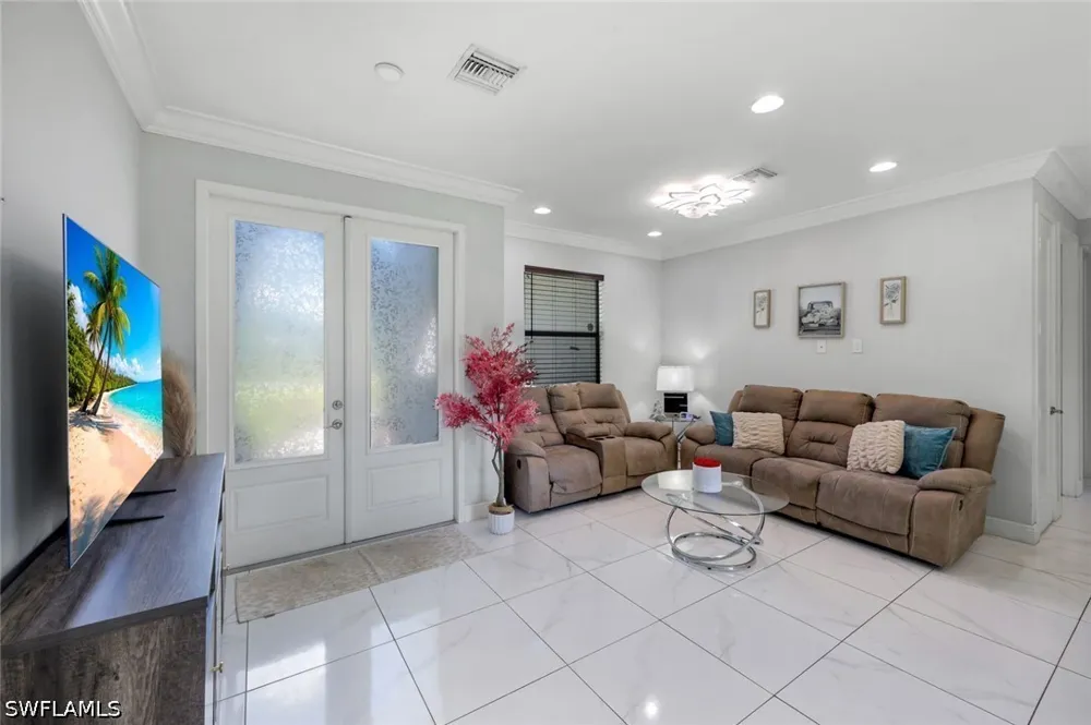 20th Street SE Naples, FL 34117