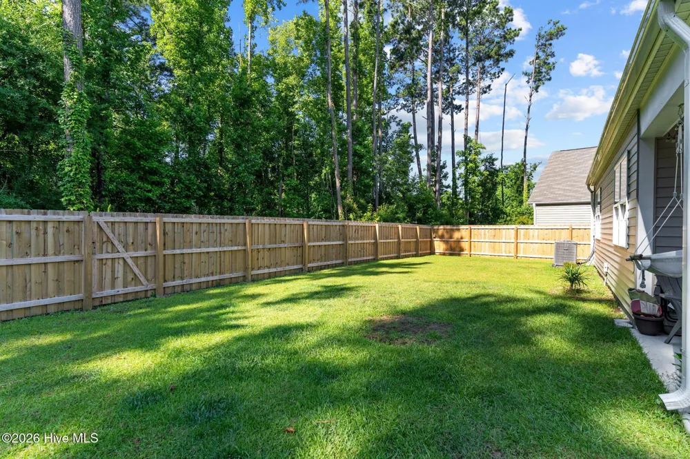 247 Windy Woods Way Wilmington, NC 28401
