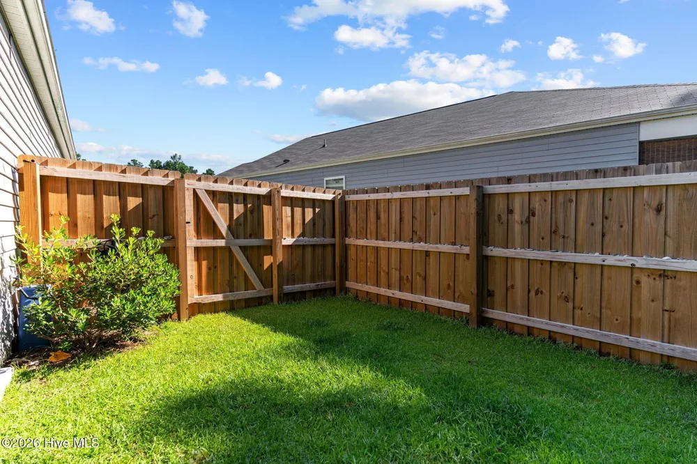 247 Windy Woods Way Wilmington, NC 28401
