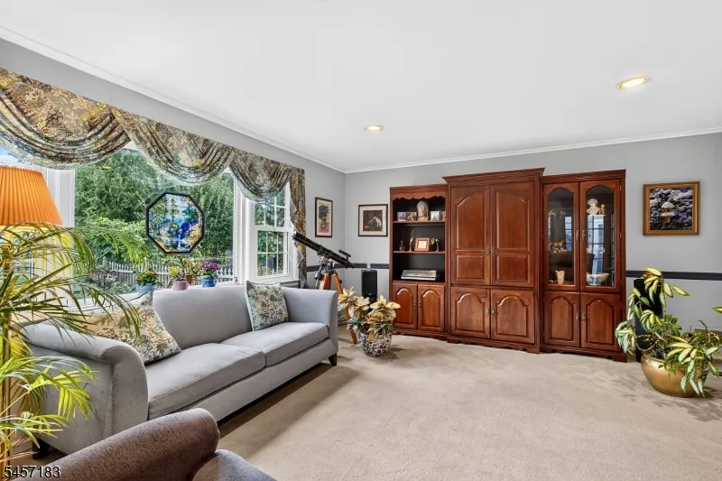665 Fairfield Way Union, NJ 07083